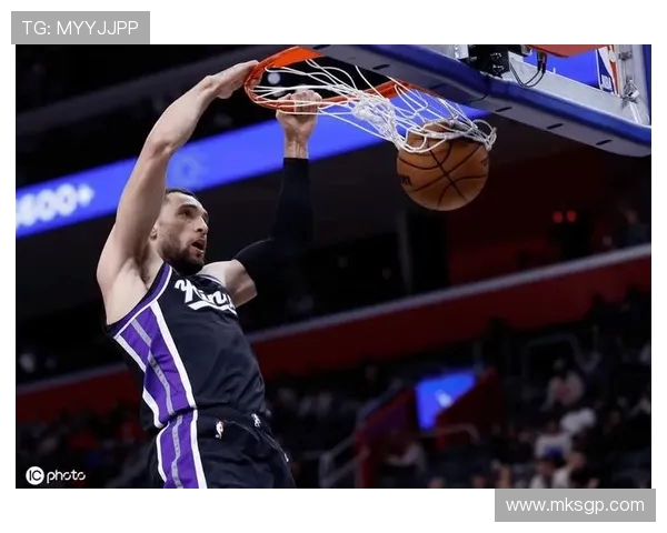 拉文称小萨为联盟最佳篮板手 他的存在对球队意义非凡